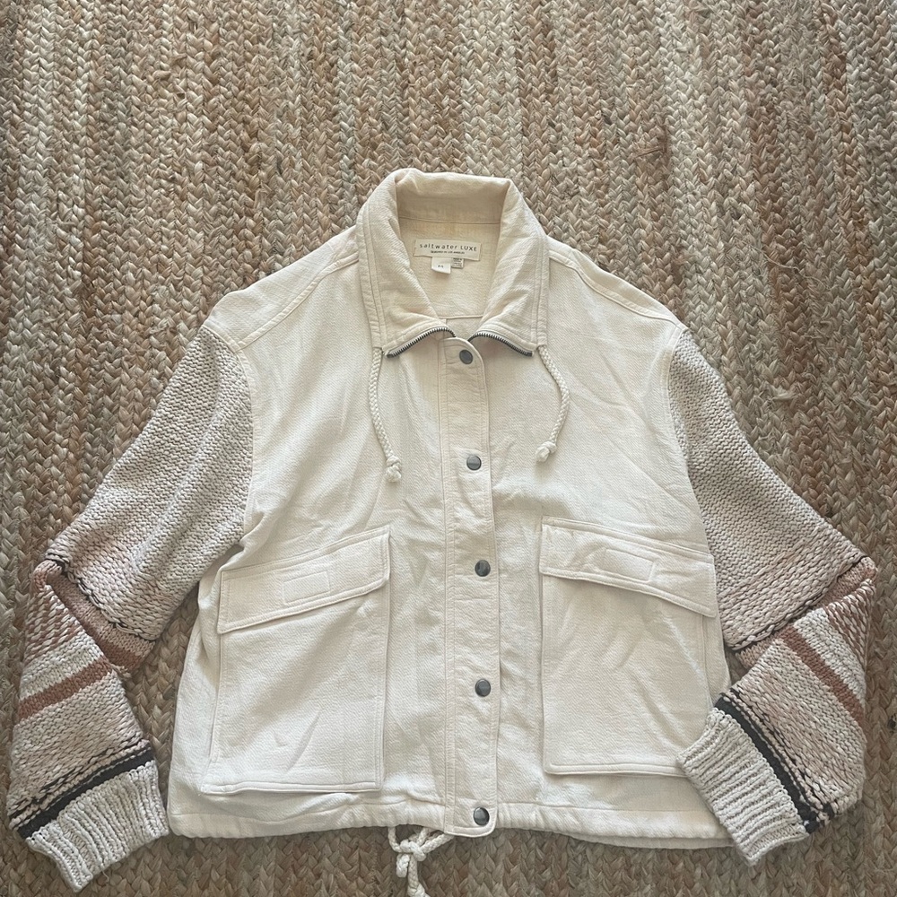 Very cute, like new light wait jacket